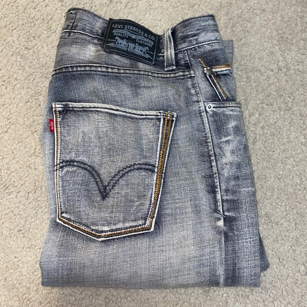 Levi Straight Loose 32x32